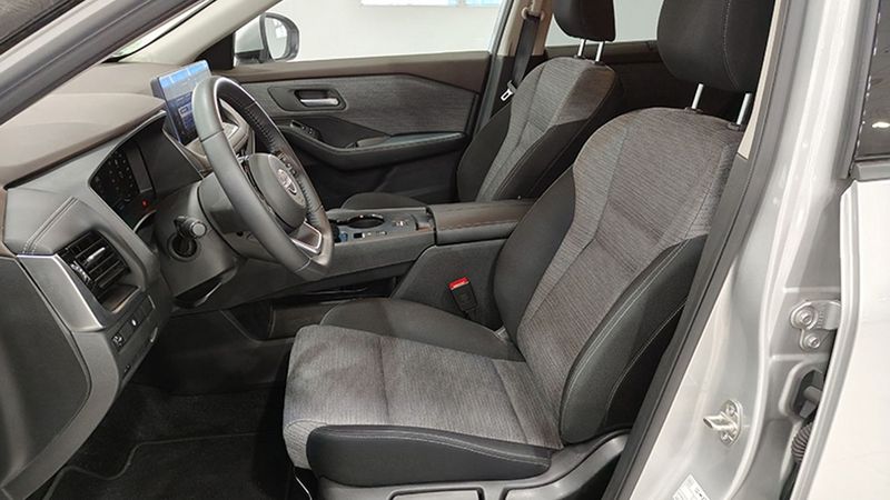 Nissan X-Trail • 2024 • 7,487 km 6