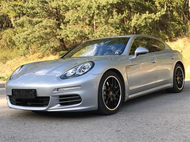 Porsche Panamera • 2013 • 155,000 km 1