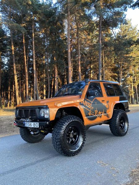Nissan Patrol GR • 1992 • 80,000 km 2