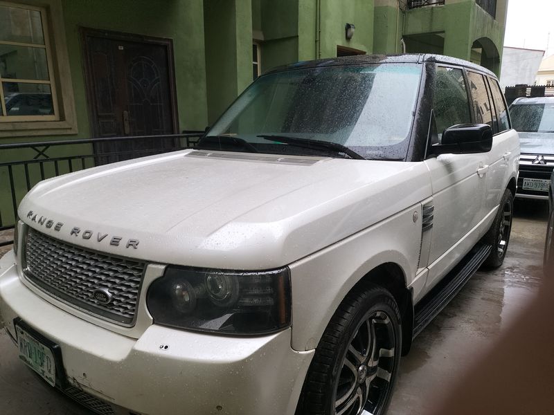 Land Rover Range Rover • 2006 • 120,000 km 6