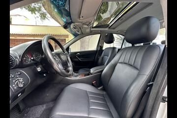 Mercedes-Benz C • 2007 • 150,000 km 3