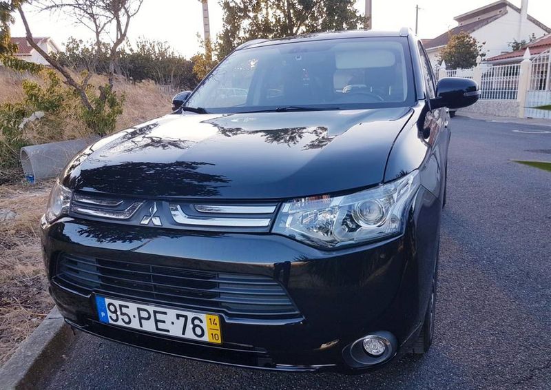 Mitsubishi Outlander • 2014 • 120,000 km 1