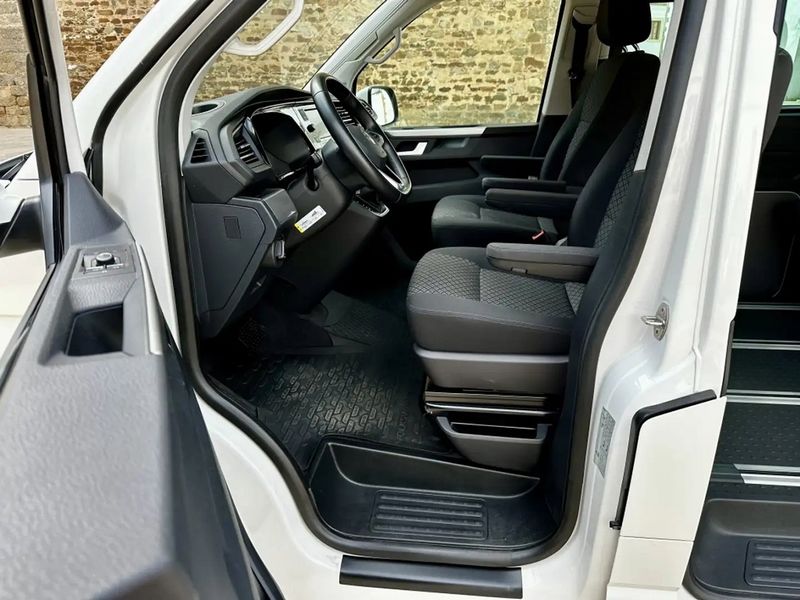 Volkswagen California • 2020 • 41,000 km 12