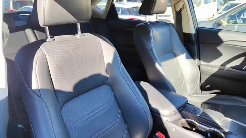 Lexus NX • 2020 • 64,788 km 8