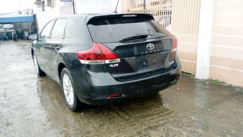Toyota Venza • 2014 • 92,864 km 8