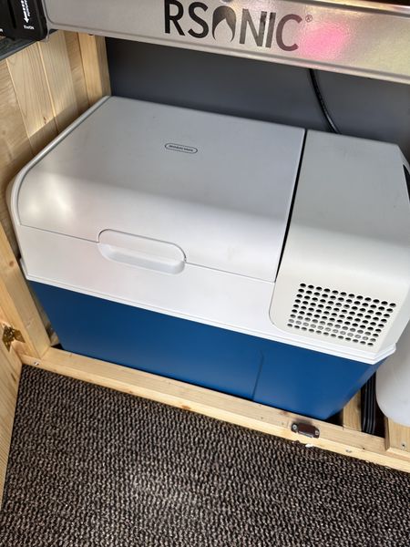 Volkswagen Multivan • 2009 • 278,000 km 3