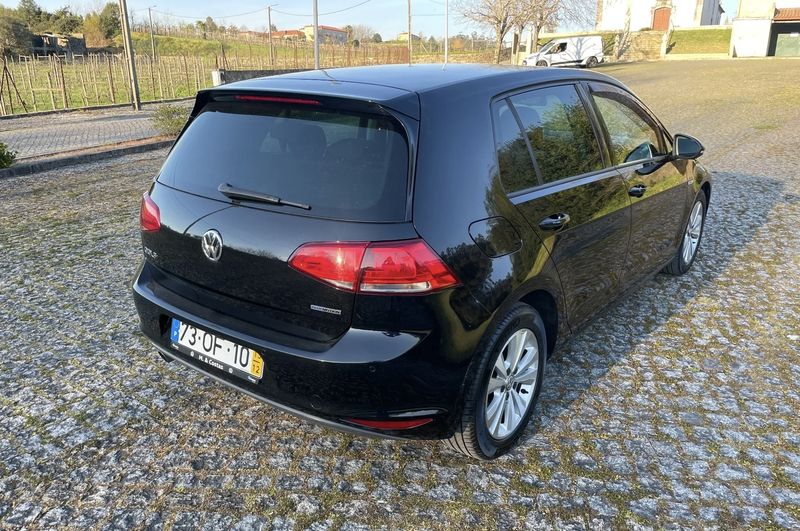 Volkswagen Golf • 2013 • 114,500 km 2