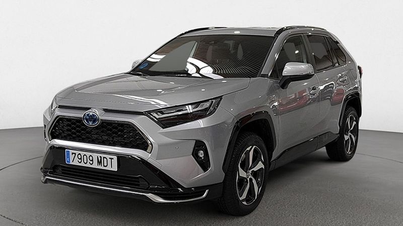Toyota RAV4 • 2023 • 42,000 km 4
