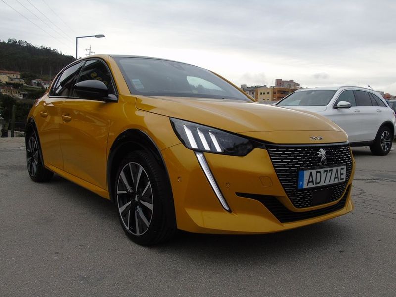 Peugeot 2008 • 2020 • 40,000 km 1