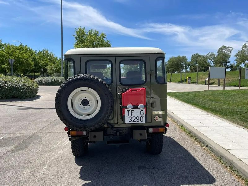 Toyota Land Cruiser • 1976 • 3,000 km 3