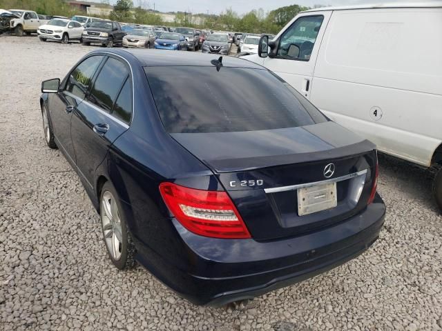 Mercedes-Benz C • 2012 • 9 km 2