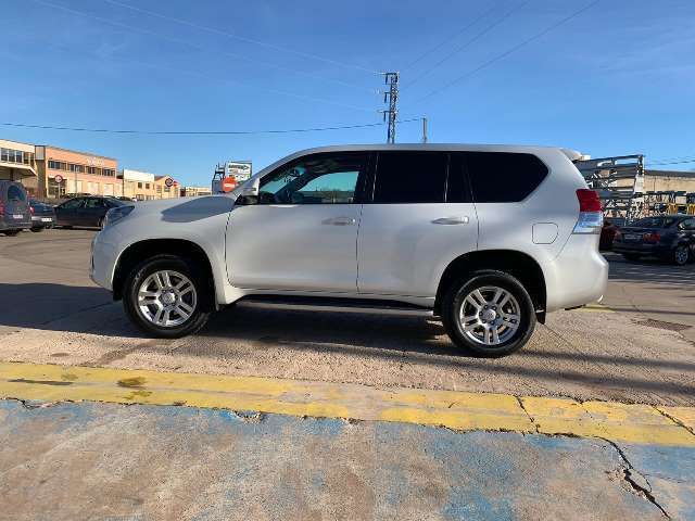 Toyota Land Cruiser • 2010 • 138,000 km 8