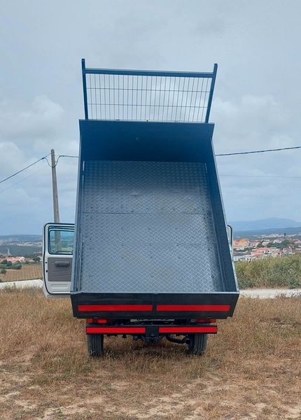 Toyota 4-Runner • 2014 • 160,000 km 2