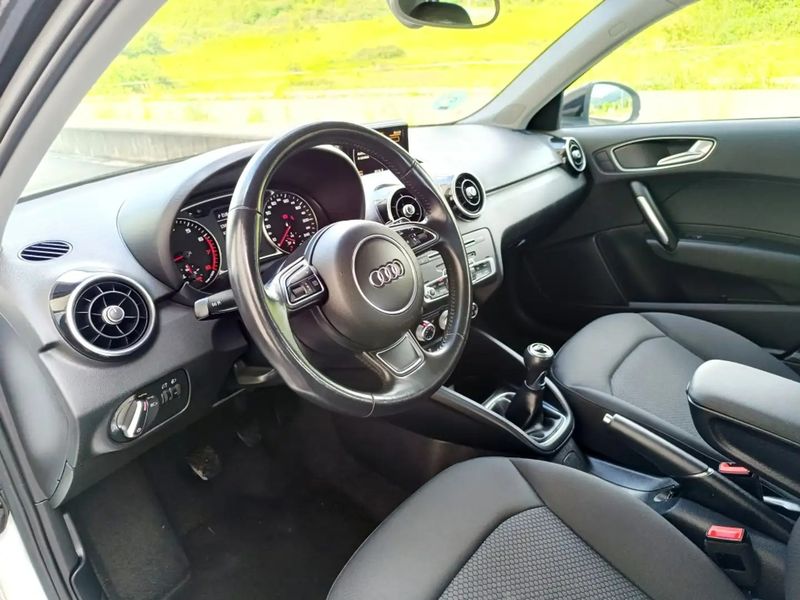 Audi A1 • 2017 • 115,000 km 5
