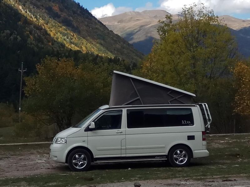 Volkswagen T5 • 2007 • 145,900 km 4