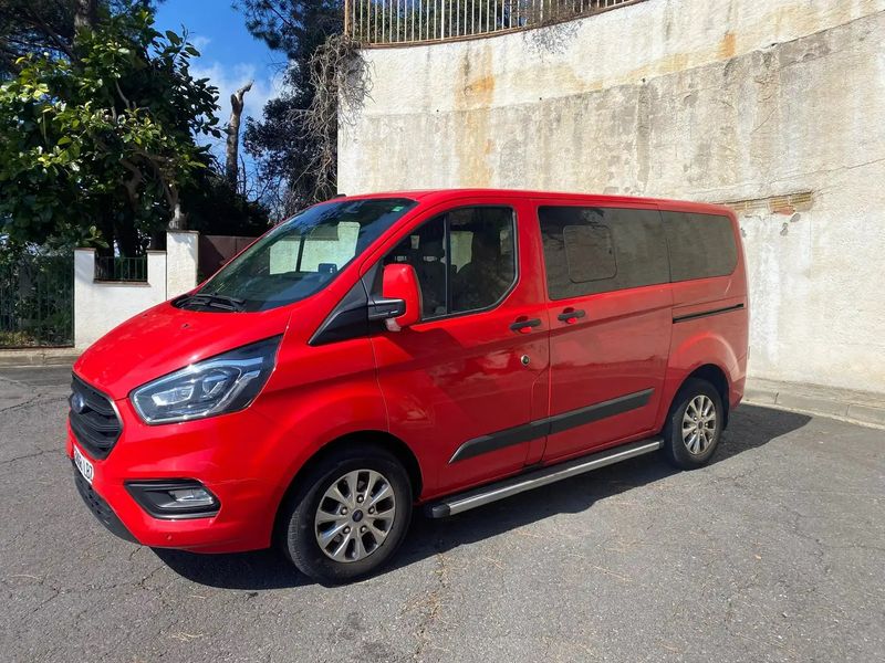 Ford Tourneo Custom • 2019 • 88,000 km 2