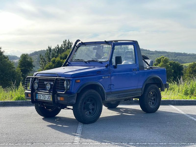 Suzuki Samurai • 1987 • 215,000 km 1