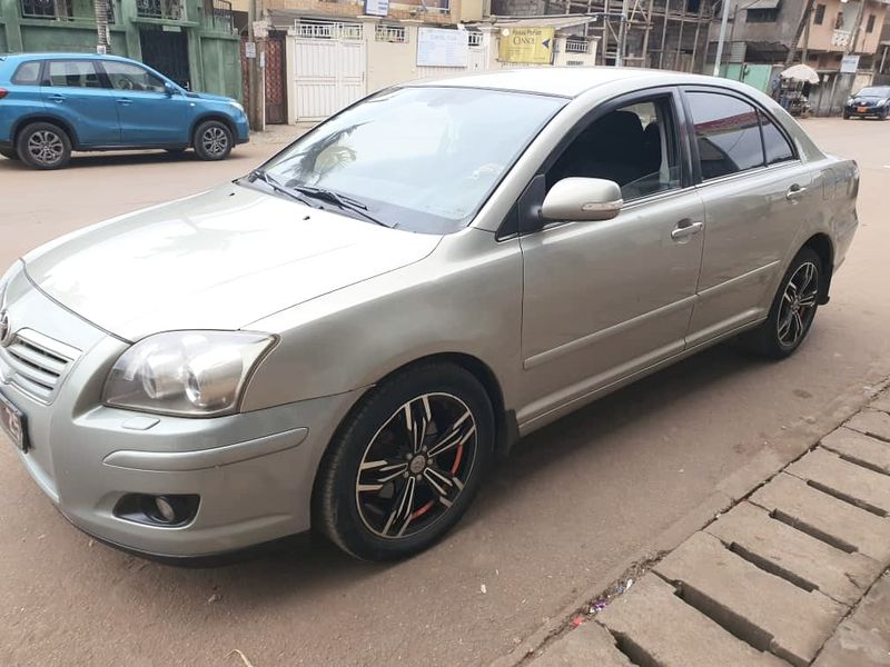 Toyota Avensis • 2008 • 100,000 km 5