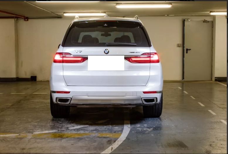 BMW X7 • 2021 • 60,000 km 5