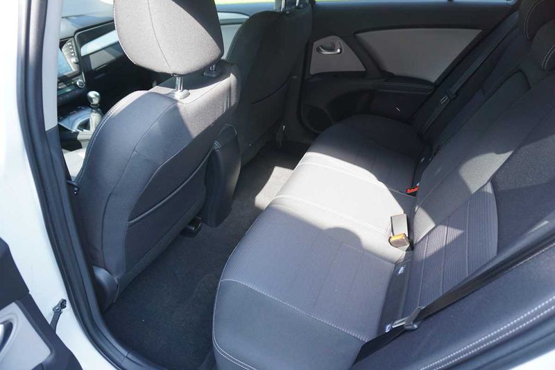 Toyota Avensis • 2018 • 92,500 km 6