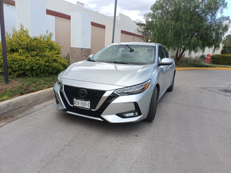 Nissan Sentra • 2020 • 43,000 km 2