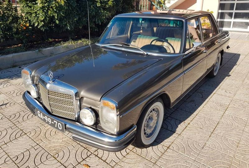 Mercedes-Benz 200 D • 1980 • 49,999 km 1