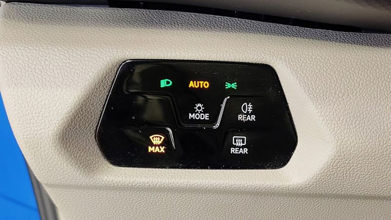 Volkswagen Multivan • 2022 • 48,142 km 35