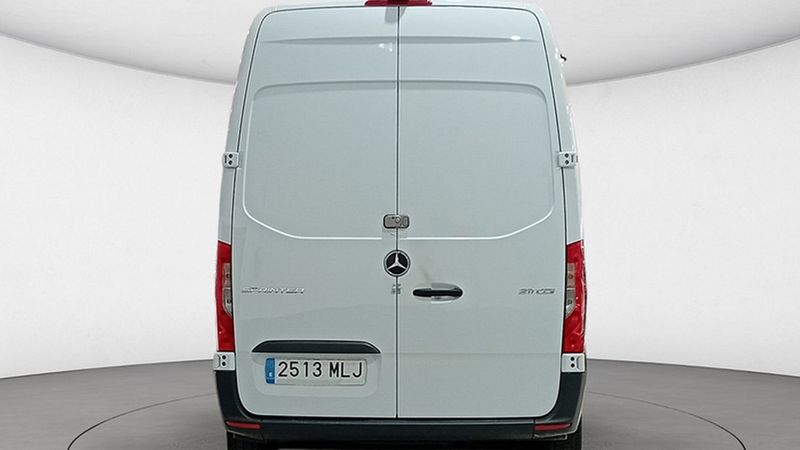 Mercedes-Benz Sprinter • 2023 • 8,588 km 10