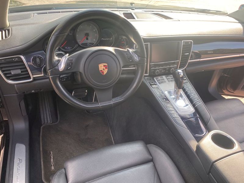 Porsche Panamera • 2012 • 112,000 km 5
