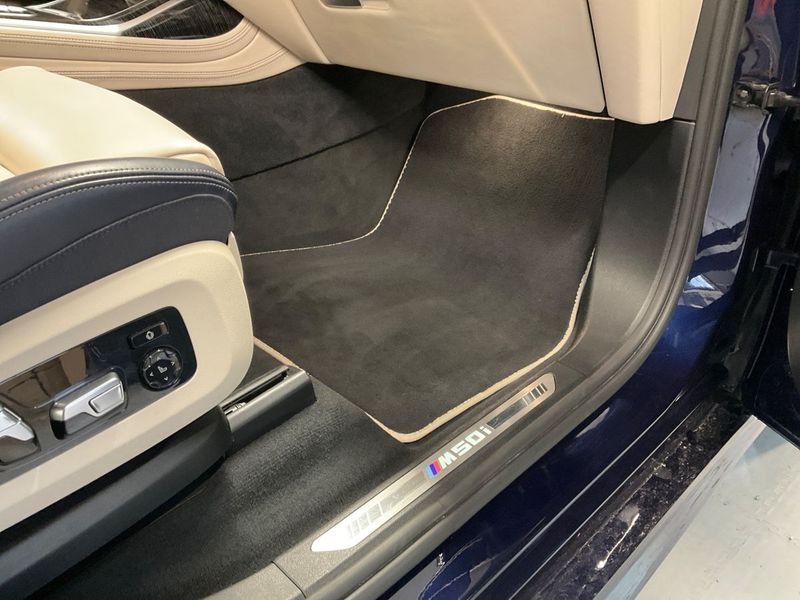 BMW X7 • 2019 • 79,000 km 10