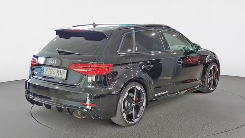 Audi RS 3 • 2019 • 102,216 km 4