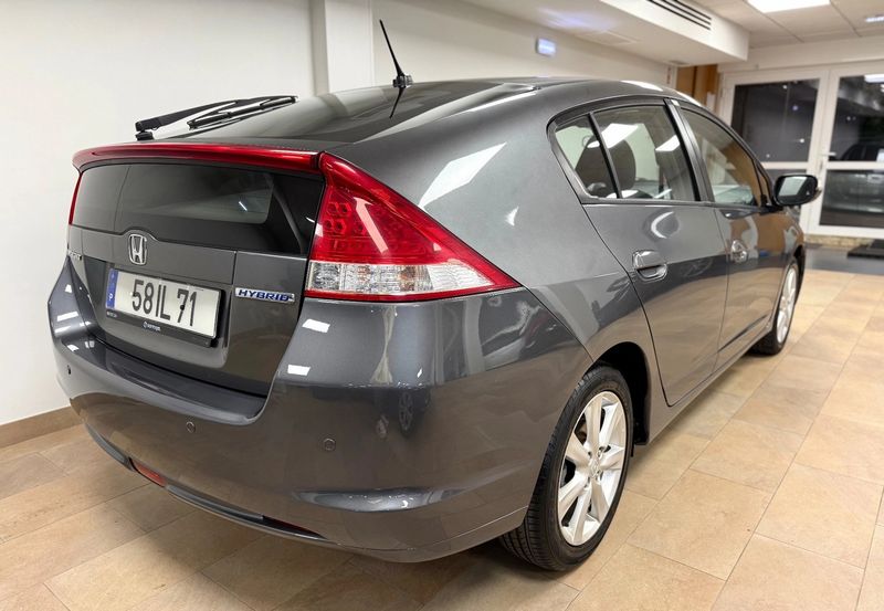 Honda Insight • 2009 • 144,912 km 2