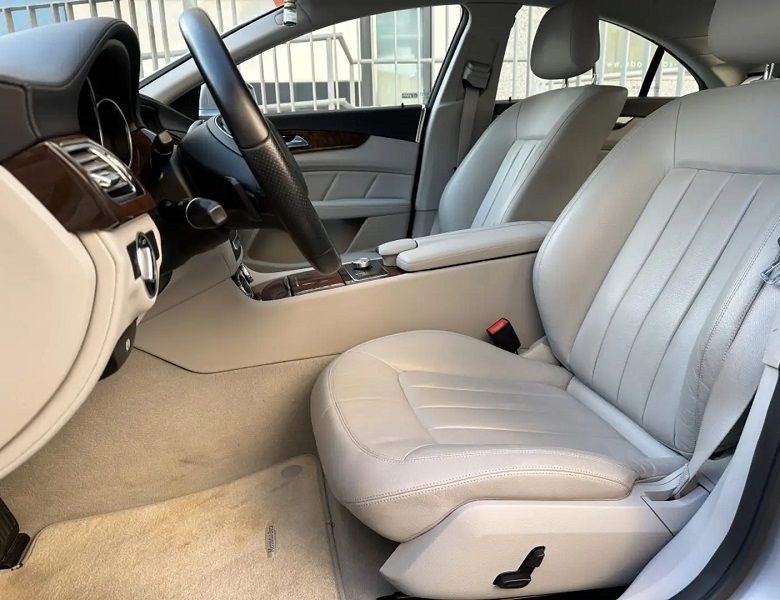 Mercedes-Benz CLS-Class • 2011 • 142,700 km 5