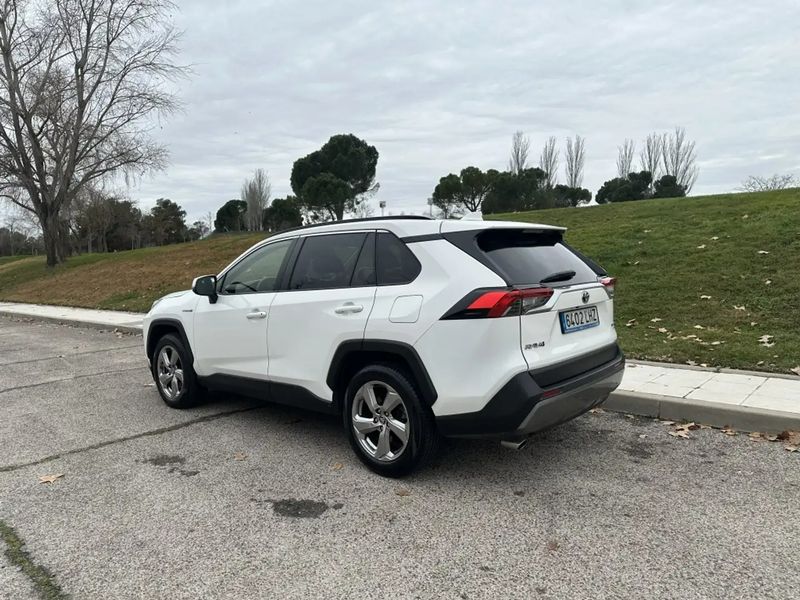 Toyota RAV4 • 2020 • 139,000 km 1