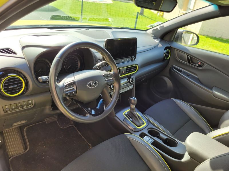 Hyundai Kona • 2020 • 27,300 km 2