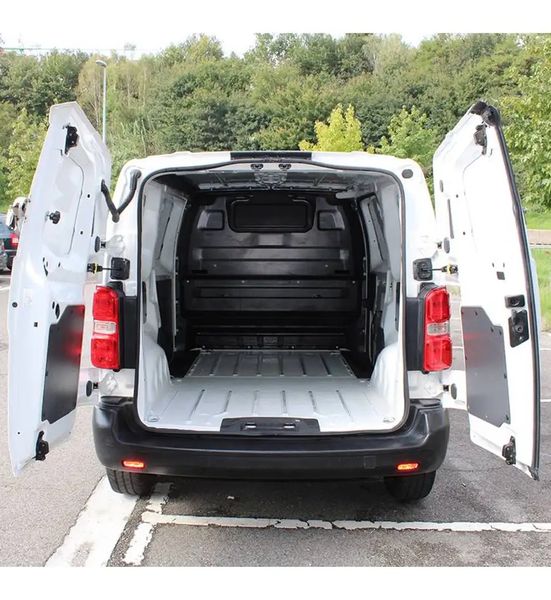 Citroën Jumpy • 2020 • 29,461 km 5