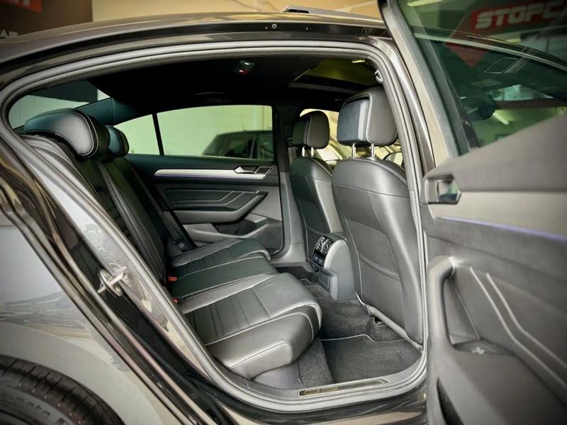 Volkswagen Passat • 2019 • 120,000 km 9