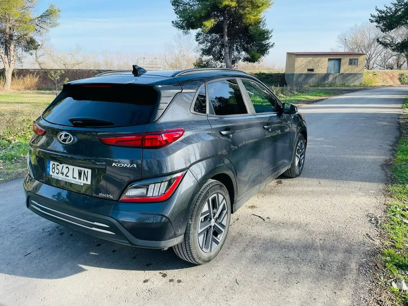 Hyundai Kona • 2022 • 37,200 km 3