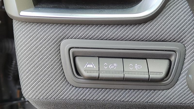 Renault Clio • 2024 • 1,020 km 11