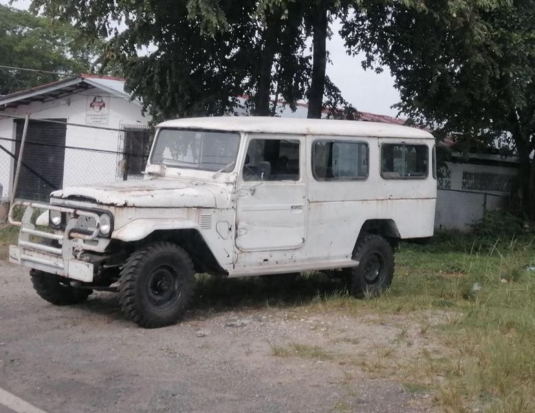 Toyota Land Cruiser • 1985 • 300,000 km 1