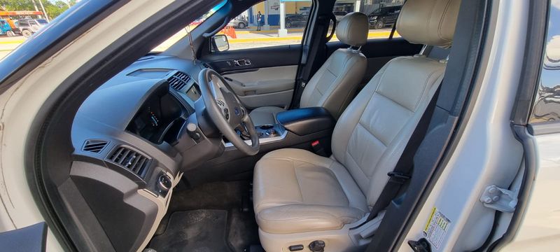 Ford Explorer • 2012 • 150,000 mi 9