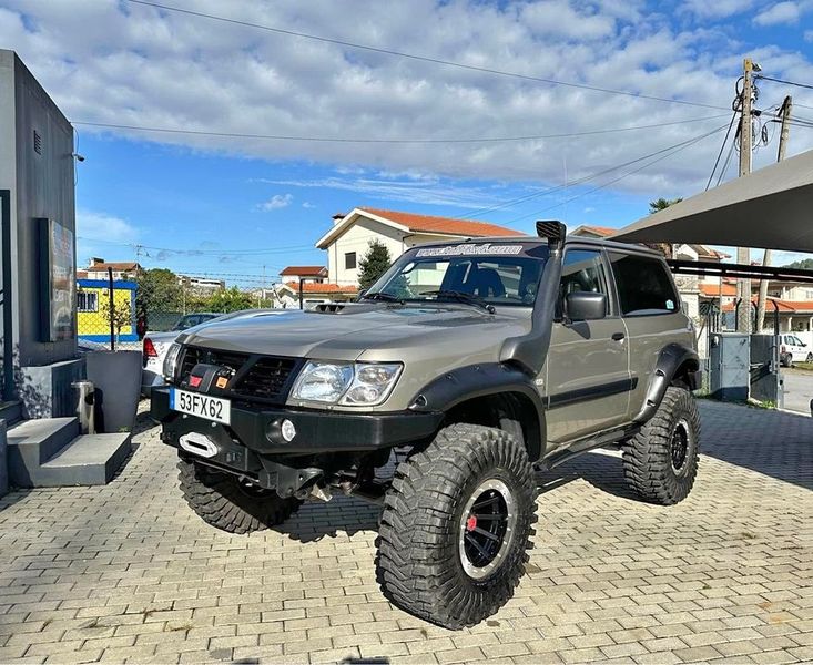 Nissan Patrol GR • 1998 • 208,000 km 2