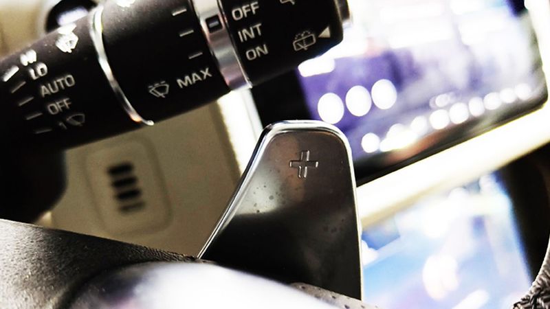 Land Rover Range Rover Velar • 2018 • 124,000 km 17