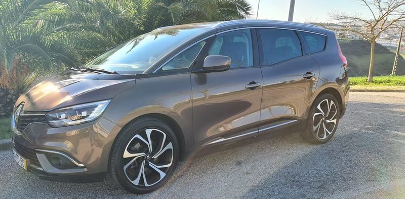 Renault Grand Scenic • 2017 • 181,472 km 1
