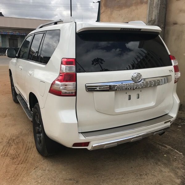 Toyota Land Cruiser • 2012 • 45 km 3