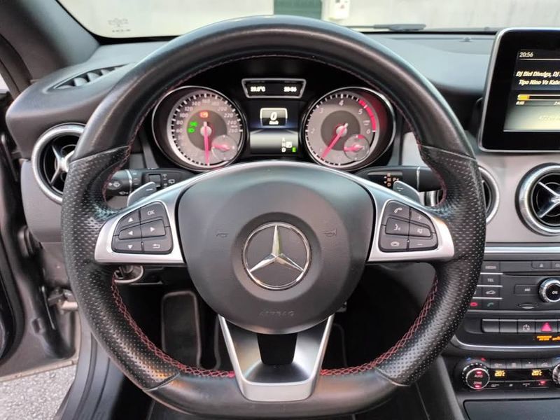 Mercedes-Benz CLA • 2015 • 98,000 km 4