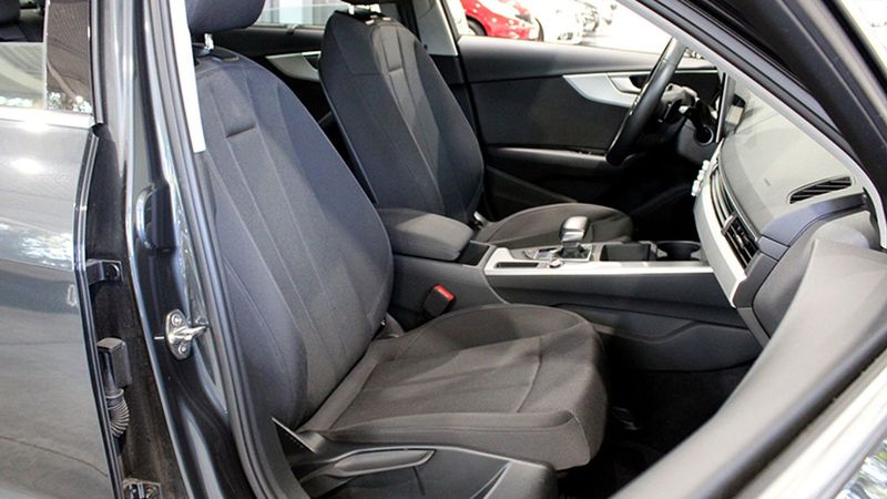 Audi A4 • 2021 • 28,574 km 13