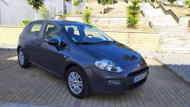 Fiat Punto • 2017 • 54,920 km 3