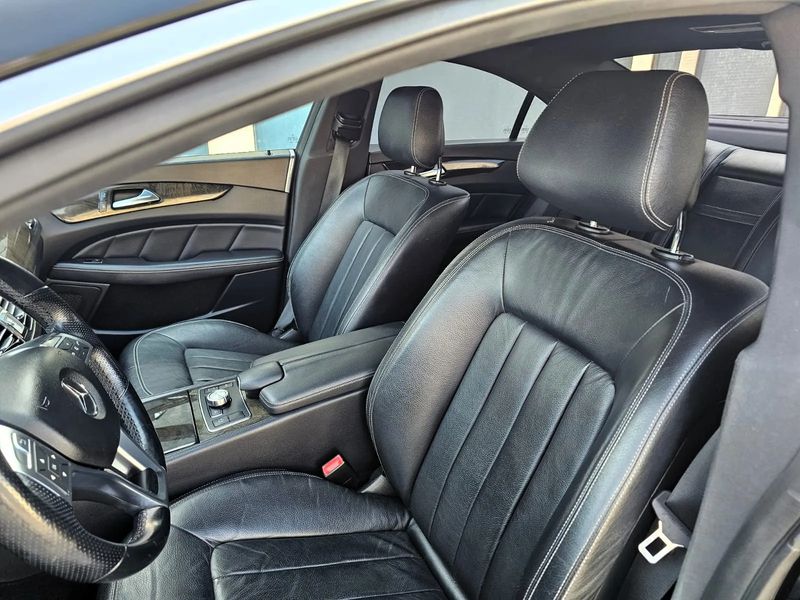 Mercedes-Benz CLS • 2012 • 117,000 km 7