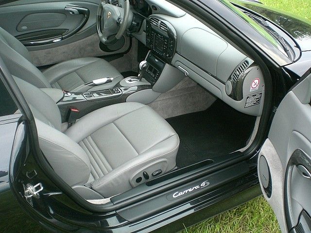 Porsche 911 Carrera • 2002 • 133,000 km 3